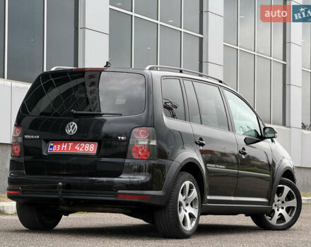 Черный Фольксваген Кросс Туран, объемом двигателя 0 л и пробегом 219 тыс. км за 8500 $, фото 37 на Automoto.ua