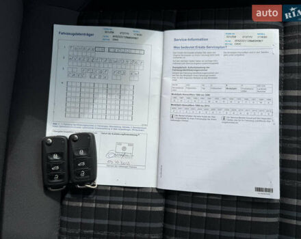 Черный Фольксваген Кросс Туран, объемом двигателя 1.4 л и пробегом 200 тыс. км за 9700 $, фото 31 на Automoto.ua