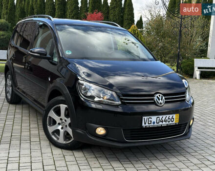 Черный Фольксваген Кросс Туран, объемом двигателя 2 л и пробегом 260 тыс. км за 12700 $, фото 5 на Automoto.ua