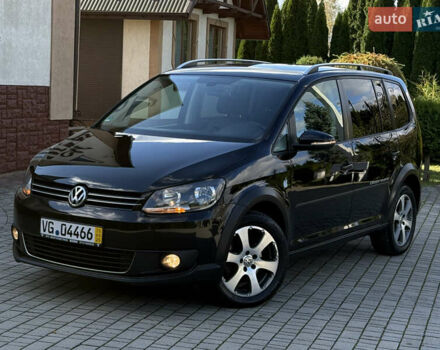 Черный Фольксваген Кросс Туран, объемом двигателя 2 л и пробегом 260 тыс. км за 12700 $, фото 33 на Automoto.ua