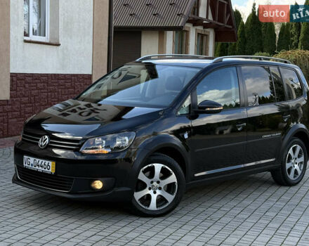 Черный Фольксваген Кросс Туран, объемом двигателя 2 л и пробегом 260 тыс. км за 12700 $, фото 23 на Automoto.ua