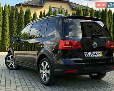 Черный Фольксваген Кросс Туран, объемом двигателя 2 л и пробегом 260 тыс. км за 12700 $, фото 20 на Automoto.ua
