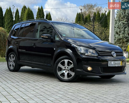 Черный Фольксваген Кросс Туран, объемом двигателя 2 л и пробегом 260 тыс. км за 12700 $, фото 8 на Automoto.ua