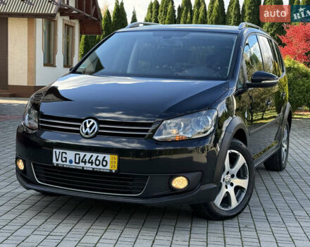 Черный Фольксваген Кросс Туран, объемом двигателя 2 л и пробегом 260 тыс. км за 12700 $, фото 29 на Automoto.ua