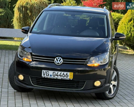 Черный Фольксваген Кросс Туран, объемом двигателя 2 л и пробегом 260 тыс. км за 12700 $, фото 26 на Automoto.ua