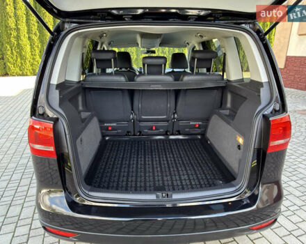 Черный Фольксваген Кросс Туран, объемом двигателя 2 л и пробегом 260 тыс. км за 12700 $, фото 41 на Automoto.ua