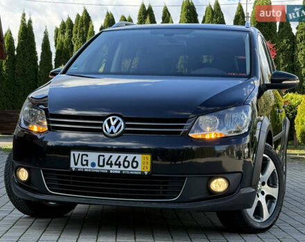 Черный Фольксваген Кросс Туран, объемом двигателя 2 л и пробегом 260 тыс. км за 12700 $, фото 27 на Automoto.ua