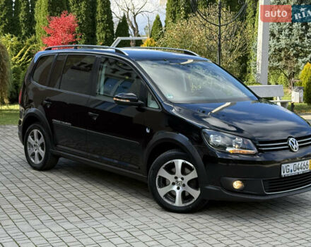 Черный Фольксваген Кросс Туран, объемом двигателя 2 л и пробегом 260 тыс. км за 12700 $, фото 9 на Automoto.ua