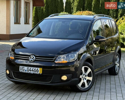 Черный Фольксваген Кросс Туран, объемом двигателя 2 л и пробегом 260 тыс. км за 12700 $, фото 32 на Automoto.ua