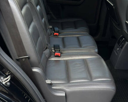 Черный Фольксваген Кросс Туран, объемом двигателя 2 л и пробегом 260 тыс. км за 12700 $, фото 53 на Automoto.ua