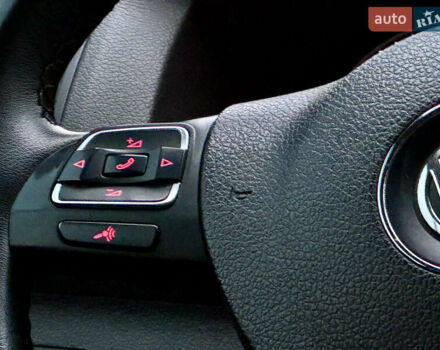 Черный Фольксваген Кросс Туран, объемом двигателя 2 л и пробегом 255 тыс. км за 12499 $, фото 59 на Automoto.ua