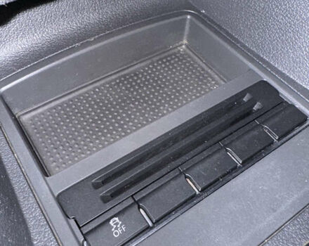 Черный Фольксваген Кросс Туран, объемом двигателя 2 л и пробегом 255 тыс. км за 12499 $, фото 66 на Automoto.ua