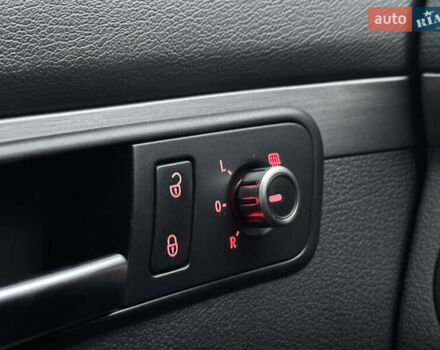 Черный Фольксваген Кросс Туран, объемом двигателя 2 л и пробегом 255 тыс. км за 12499 $, фото 68 на Automoto.ua