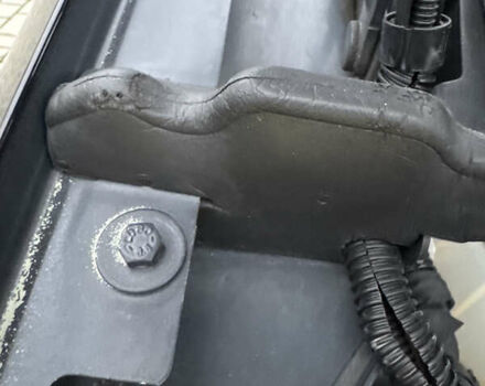 Черный Фольксваген Кросс Туран, объемом двигателя 2 л и пробегом 255 тыс. км за 12499 $, фото 87 на Automoto.ua