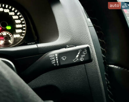 Черный Фольксваген Кросс Туран, объемом двигателя 2 л и пробегом 255 тыс. км за 12499 $, фото 101 на Automoto.ua