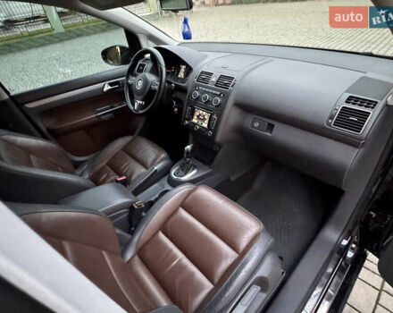 Черный Фольксваген Кросс Туран, объемом двигателя 2 л и пробегом 255 тыс. км за 12499 $, фото 43 на Automoto.ua