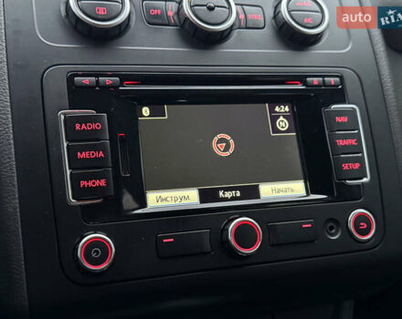 Черный Фольксваген Кросс Туран, объемом двигателя 2 л и пробегом 255 тыс. км за 12499 $, фото 72 на Automoto.ua