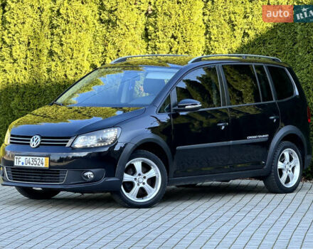 Черный Фольксваген Кросс Туран, объемом двигателя 2 л и пробегом 255 тыс. км за 12499 $, фото 8 на Automoto.ua