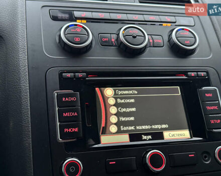 Черный Фольксваген Кросс Туран, объемом двигателя 2 л и пробегом 255 тыс. км за 12499 $, фото 76 на Automoto.ua