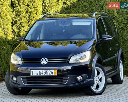 Черный Фольксваген Кросс Туран, объемом двигателя 2 л и пробегом 255 тыс. км за 12499 $, фото 6 на Automoto.ua