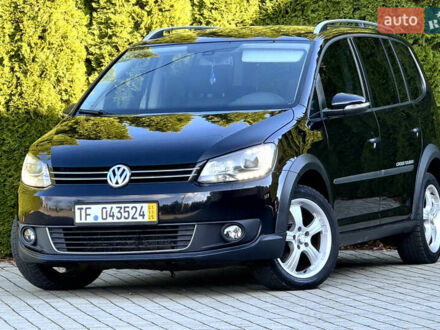 Черный Фольксваген Кросс Туран, объемом двигателя 2 л и пробегом 255 тыс. км за 12499 $, фото 1 на Automoto.ua