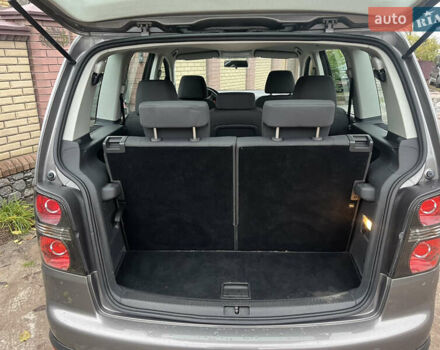 Коричневый Фольксваген Кросс Туран, объемом двигателя 1.6 л и пробегом 208 тыс. км за 8300 $, фото 67 на Automoto.ua