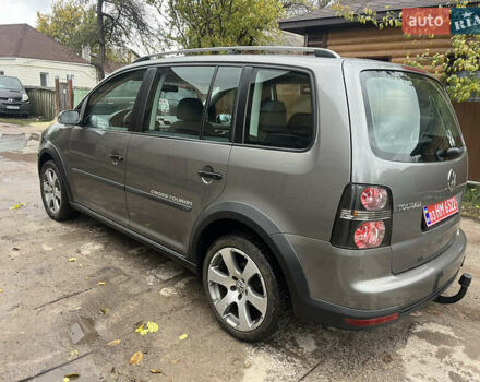 Коричневый Фольксваген Кросс Туран, объемом двигателя 1.6 л и пробегом 208 тыс. км за 8300 $, фото 4 на Automoto.ua