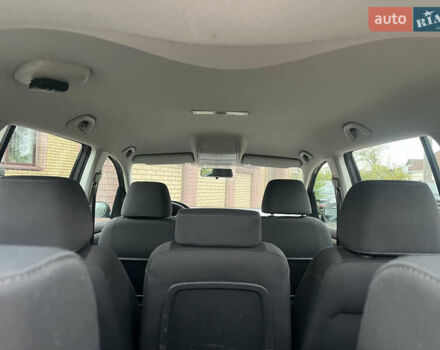 Коричневый Фольксваген Кросс Туран, объемом двигателя 1.6 л и пробегом 208 тыс. км за 8300 $, фото 64 на Automoto.ua