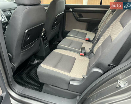 Коричневый Фольксваген Кросс Туран, объемом двигателя 1.6 л и пробегом 208 тыс. км за 8300 $, фото 45 на Automoto.ua