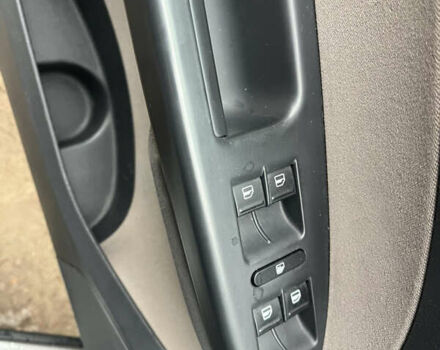 Коричневый Фольксваген Кросс Туран, объемом двигателя 1.6 л и пробегом 208 тыс. км за 8300 $, фото 34 на Automoto.ua