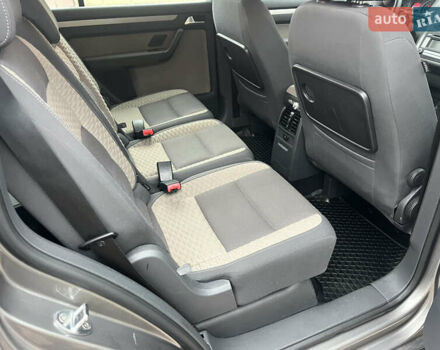 Коричневый Фольксваген Кросс Туран, объемом двигателя 1.6 л и пробегом 208 тыс. км за 8300 $, фото 61 на Automoto.ua