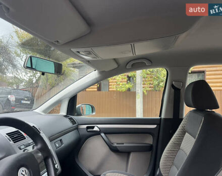 Коричневый Фольксваген Кросс Туран, объемом двигателя 1.6 л и пробегом 208 тыс. км за 8300 $, фото 37 на Automoto.ua