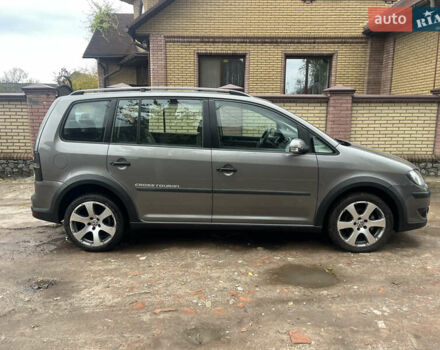 Коричневый Фольксваген Кросс Туран, объемом двигателя 1.6 л и пробегом 208 тыс. км за 8300 $, фото 12 на Automoto.ua