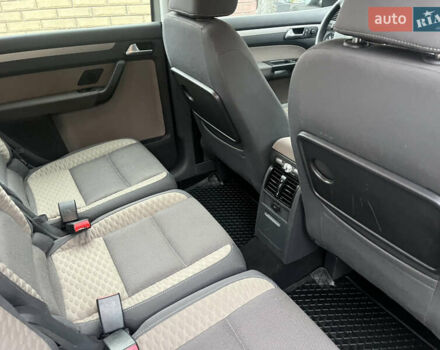 Коричневый Фольксваген Кросс Туран, объемом двигателя 1.6 л и пробегом 208 тыс. км за 8300 $, фото 58 на Automoto.ua