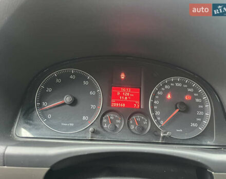 Коричневый Фольксваген Кросс Туран, объемом двигателя 1.6 л и пробегом 208 тыс. км за 8300 $, фото 35 на Automoto.ua