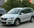 Серый Фольксваген Кросс Туран, объемом двигателя 1.4 л и пробегом 175 тыс. км за 6999 $, фото 1 на Automoto.ua