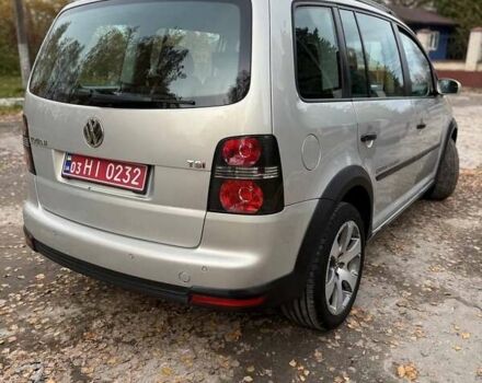 Сірий Фольксваген Кросс Туран, об'ємом двигуна 1.4 л та пробігом 159 тис. км за 8300 $, фото 45 на Automoto.ua