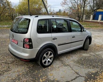 Сірий Фольксваген Кросс Туран, об'ємом двигуна 1.4 л та пробігом 159 тис. км за 8300 $, фото 24 на Automoto.ua