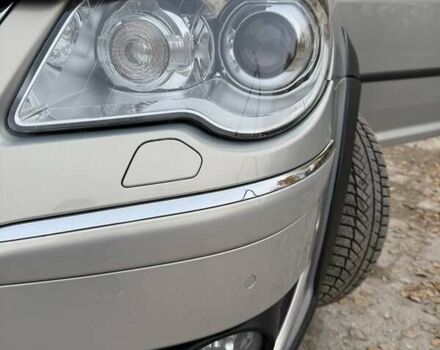 Сірий Фольксваген Кросс Туран, об'ємом двигуна 1.4 л та пробігом 159 тис. км за 8300 $, фото 2 на Automoto.ua