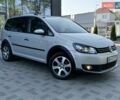 Серый Фольксваген Кросс Туран, объемом двигателя 1.4 л и пробегом 210 тыс. км за 11900 $, фото 2 на Automoto.ua