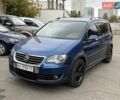Синий Фольксваген Кросс Туран, объемом двигателя 1.4 л и пробегом 324 тыс. км за 5500 $, фото 1 на Automoto.ua