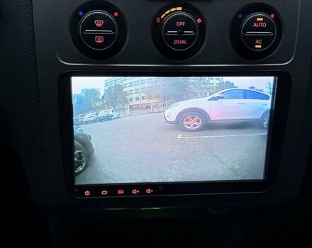 Синий Фольксваген Кросс Туран, объемом двигателя 1.4 л и пробегом 324 тыс. км за 5500 $, фото 15 на Automoto.ua