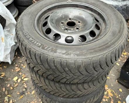 Синий Фольксваген Кросс Туран, объемом двигателя 1.4 л и пробегом 324 тыс. км за 5500 $, фото 17 на Automoto.ua