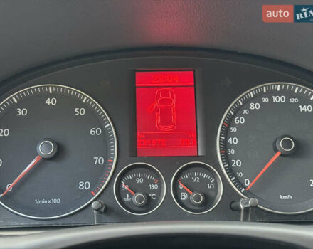 Оранжевый Фольксваген Кросс Туран, объемом двигателя 1.4 л и пробегом 232 тыс. км за 8300 $, фото 63 на Automoto.ua