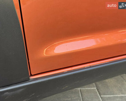 Оранжевый Фольксваген Кросс Туран, объемом двигателя 1.4 л и пробегом 232 тыс. км за 8300 $, фото 43 на Automoto.ua