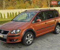 Оранжевый Фольксваген Кросс Туран, объемом двигателя 1.4 л и пробегом 232 тыс. км за 8300 $, фото 10 на Automoto.ua