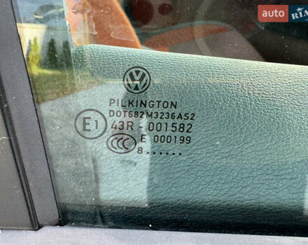 Оранжевый Фольксваген Кросс Туран, объемом двигателя 1.4 л и пробегом 232 тыс. км за 8300 $, фото 34 на Automoto.ua