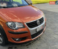 Оранжевый Фольксваген Кросс Туран, объемом двигателя 1.4 л и пробегом 232 тыс. км за 8300 $, фото 31 на Automoto.ua