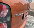 Оранжевый Фольксваген Кросс Туран, объемом двигателя 1.4 л и пробегом 208 тыс. км за 9800 $, фото 39 на Automoto.ua