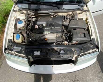 Білий Фольксваген Інша, об'ємом двигуна 1.8 л та пробігом 173 тис. км за 5000 $, фото 5 на Automoto.ua